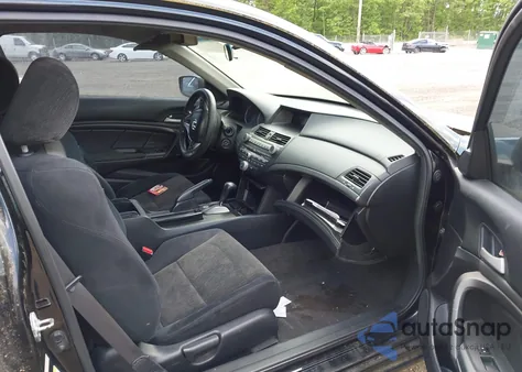 2010 Honda Accord 2.4 Lx-S z USA, uszkodzony, nr VIN 1HGCS1B34AA000424